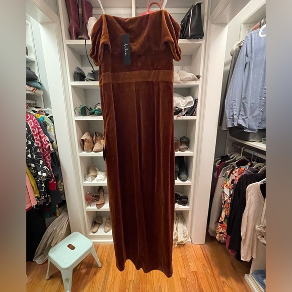 NWT Rust Velvet off the shoulder dress - Picture 4 of 6